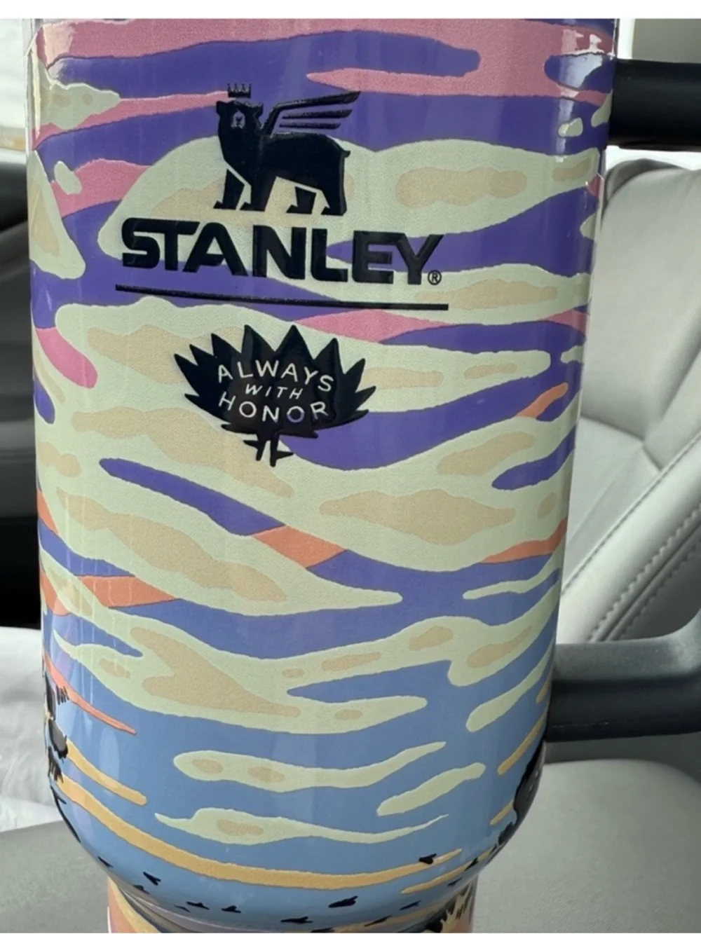 The Stanley 40oz REl Exclusive Hazy HorizonTumbler - Picture 6 of 6